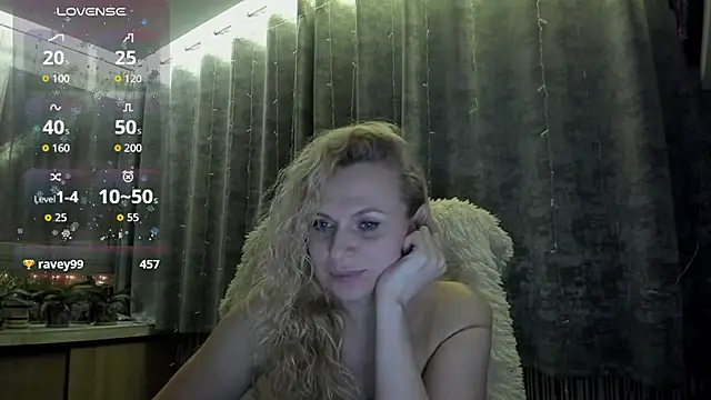 LanaLight_x's cam snapshot