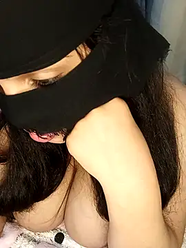 Amou-na's cam snapshot