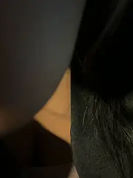 Cami_Leon2's cam snapshot