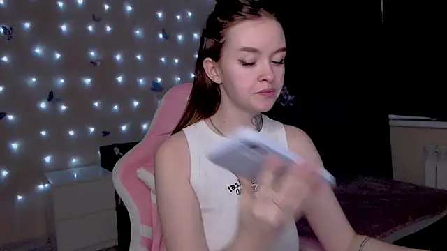 Naughty_Mable's cam snapshot