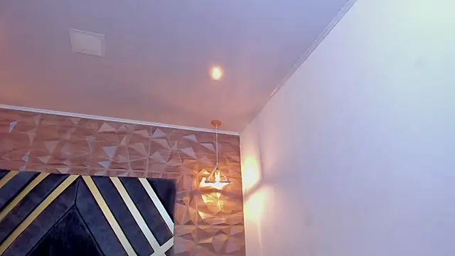 Alana_cox_'s cam snapshot