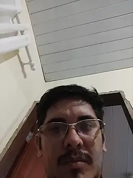 IndiaPozuda_'s cam snapshot