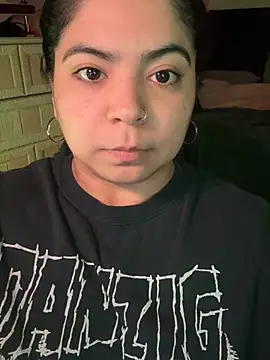 kimmiakiss22's cam snapshot