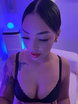 JennLeMoka's cam snapshot