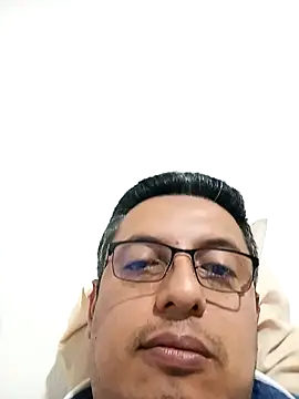 darcastro04's cam snapshot