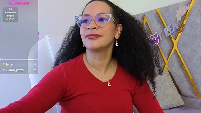 Cintiia_Holmes live sex cam