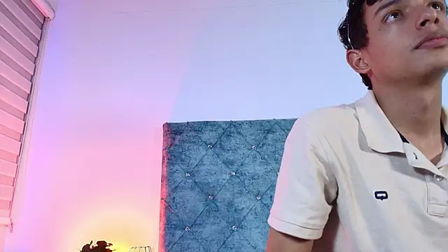 maxfrost_1's cam snapshot