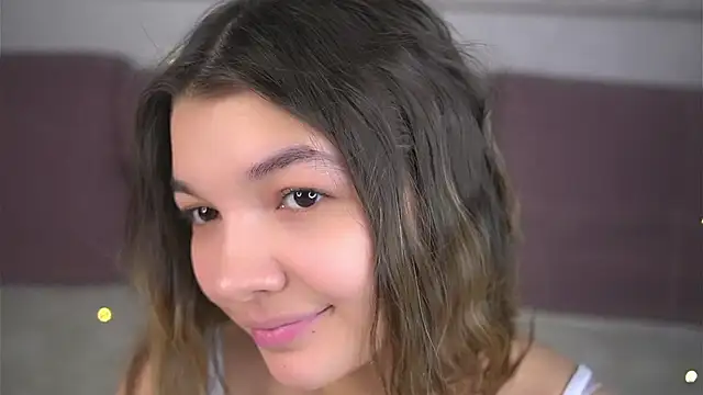 CorinnaSuttie's cam snapshot