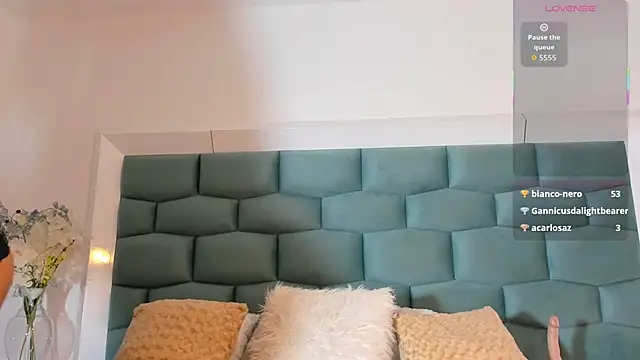 MiaMancini's cam snapshot