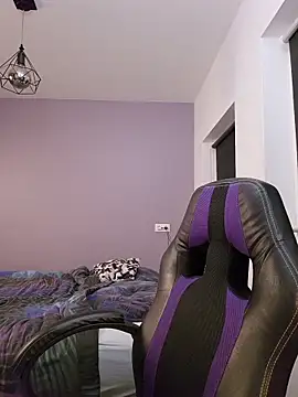 MiaRides19's cam snapshot