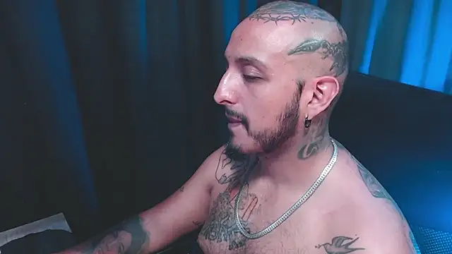 KenllyH live sex cam