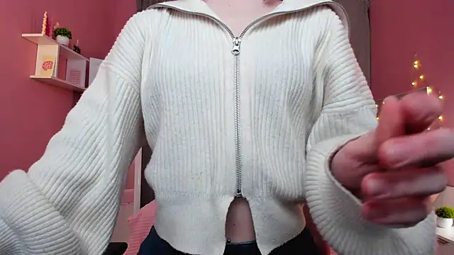 Haya_Harareet's cam snapshot