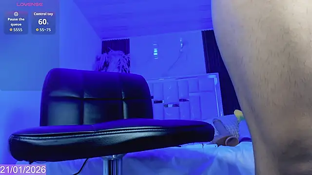 Raven_Zahara live sex cam