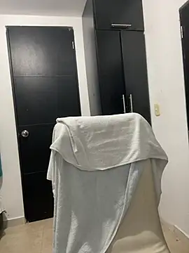 MommyCatalina's cam snapshot