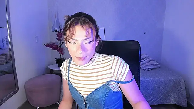 KassMonroe live sex cam