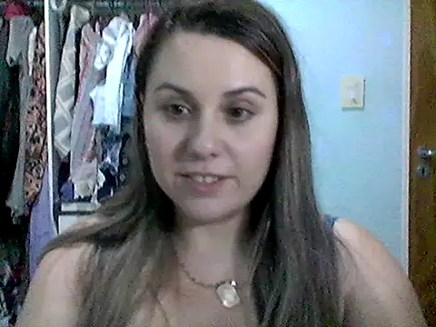 MaraLuxe's cam snapshot