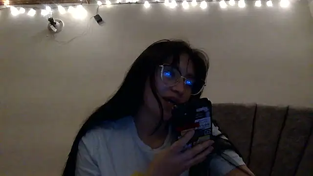 Arielle_lov's cam snapshot