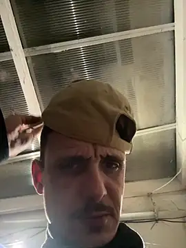 groschibre40100 live sex cam