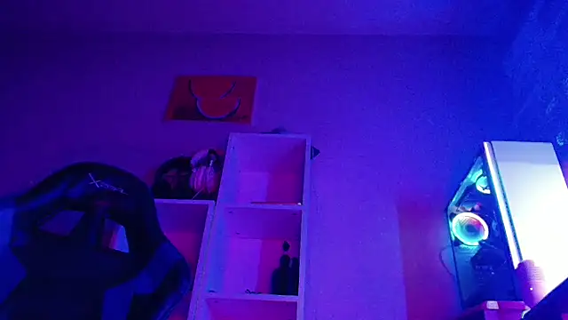 SmokyDee live sex cam