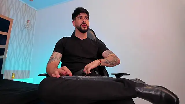 Petesevans live sex cam