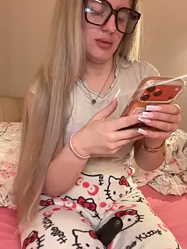 Holly-Glamour live sex cam