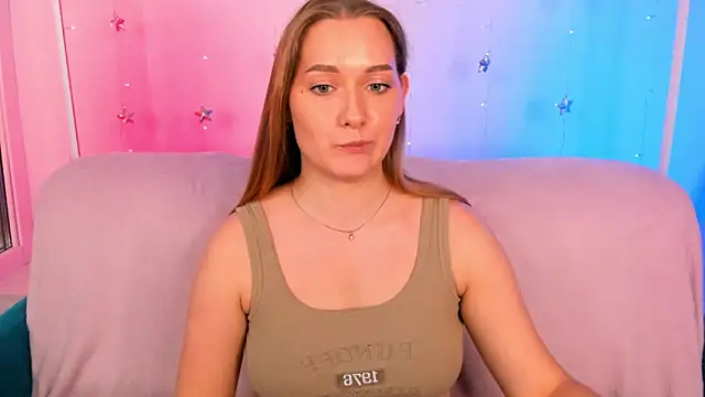 AlinaVice's cam snapshot