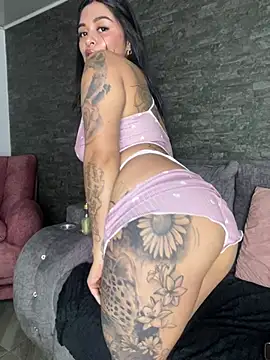 Saray_charmante's cam snapshot