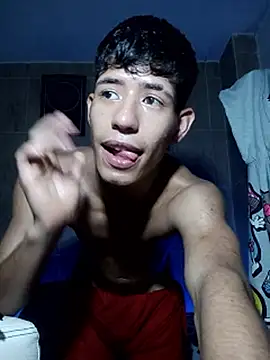 dareck_18 live sex cam