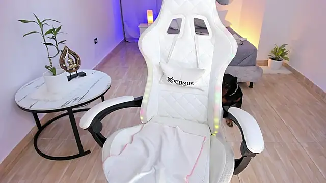 carleee_winter's cam snapshot