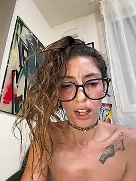 Amani_thewolf's cam snapshot