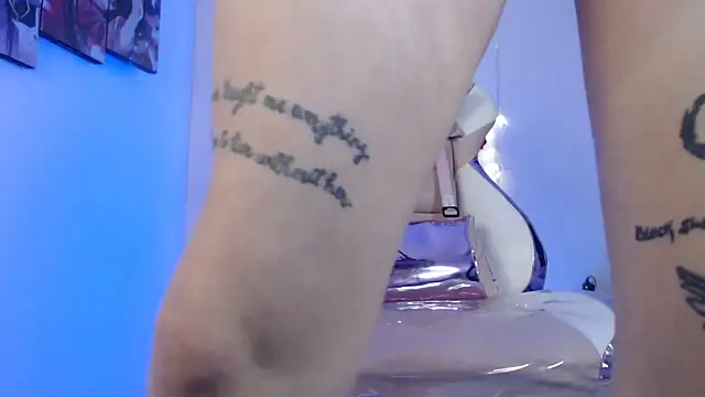 Maddy_Vicius19's cam snapshot