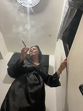 Lili__taylor's cam snapshot