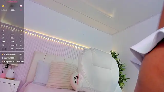 Alissa_piee's cam snapshot