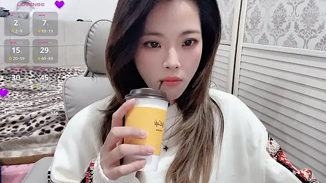 Holiland live sex cam