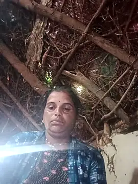 Manvi_hote's cam snapshot