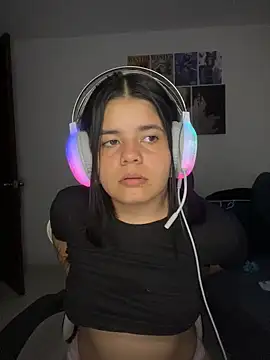 2Angela_'s cam snapshot