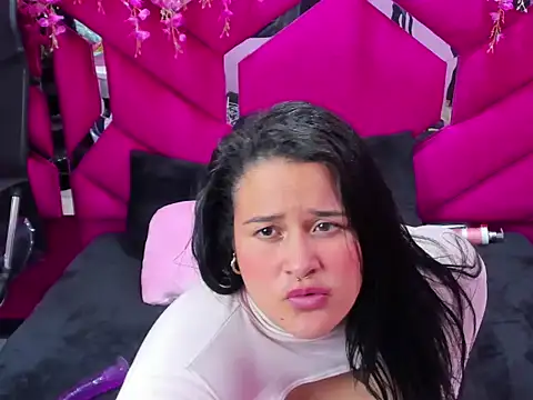 Atena_Glow_'s cam snapshot