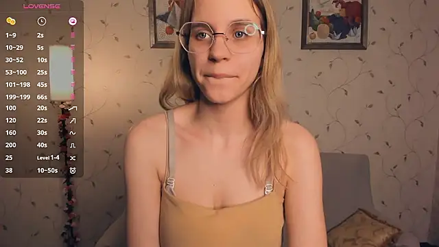 JoanBaggott's cam snapshot