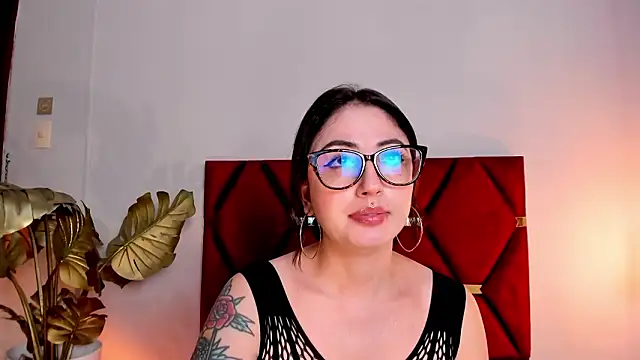 Emilywatsonn's cam snapshot