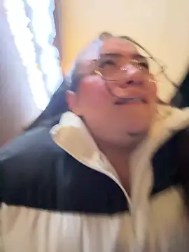 vaneelee's cam snapshot