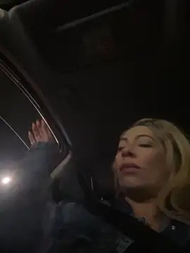 viktoria_davis_'s cam snapshot