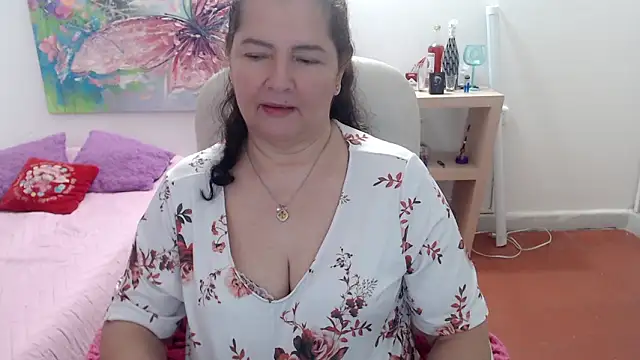 leonela_69 live sex cam