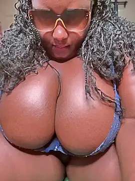 m_yummyshish live sex cam