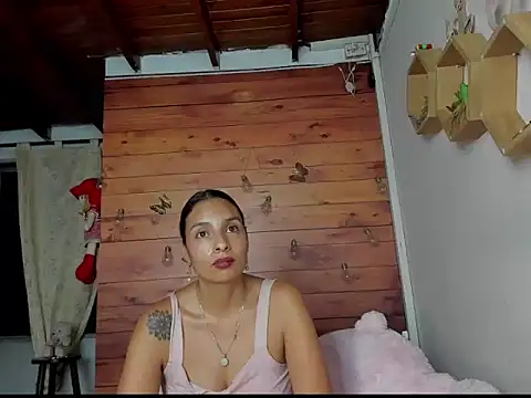 mykaelahoney live sex cam