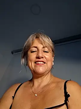 almaluna7 live sex cam