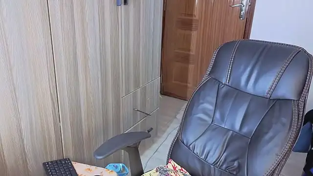 beauty_in_brown's cam snapshot