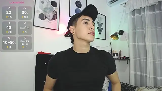 Thomas_and_lyan's cam snapshot