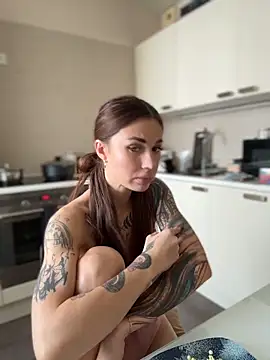 Charming_Ritta's cam snapshot