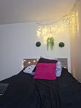 Juliietha_servas's cam snapshot