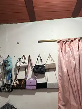 Rachellcooperrr's cam snapshot